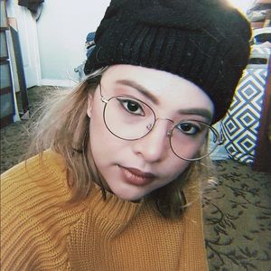 Meet your Posher, Erna